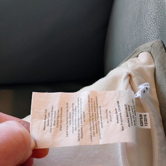 Pottery Barn Easter Bunny Hopping Rabbits Lumbar Pillow Cover w/Insert 16"x12" - Picture 9 of 9